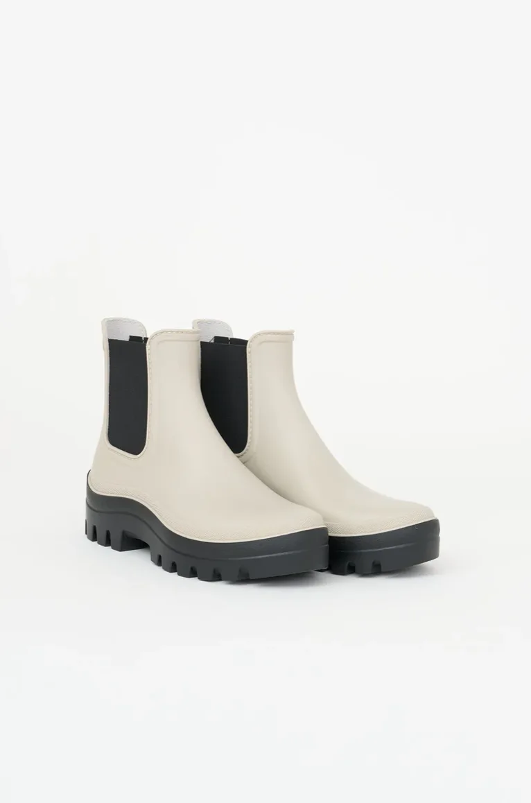 BOOTS Grey